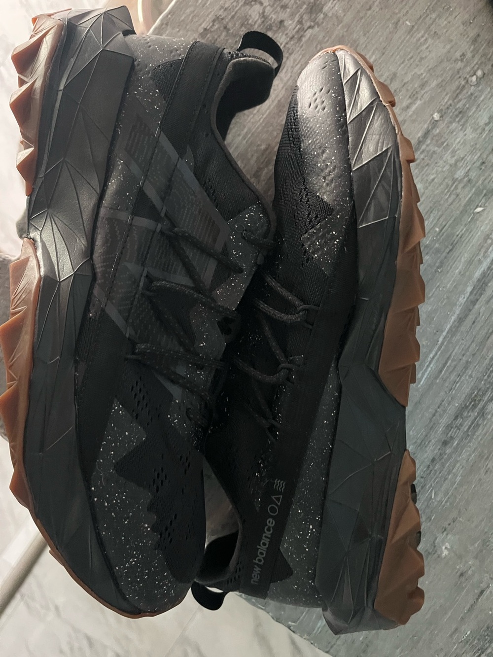 New Balance Tektrel Men’s Trail Running Hiking Sneakers Black/Gray Speckled 11.5